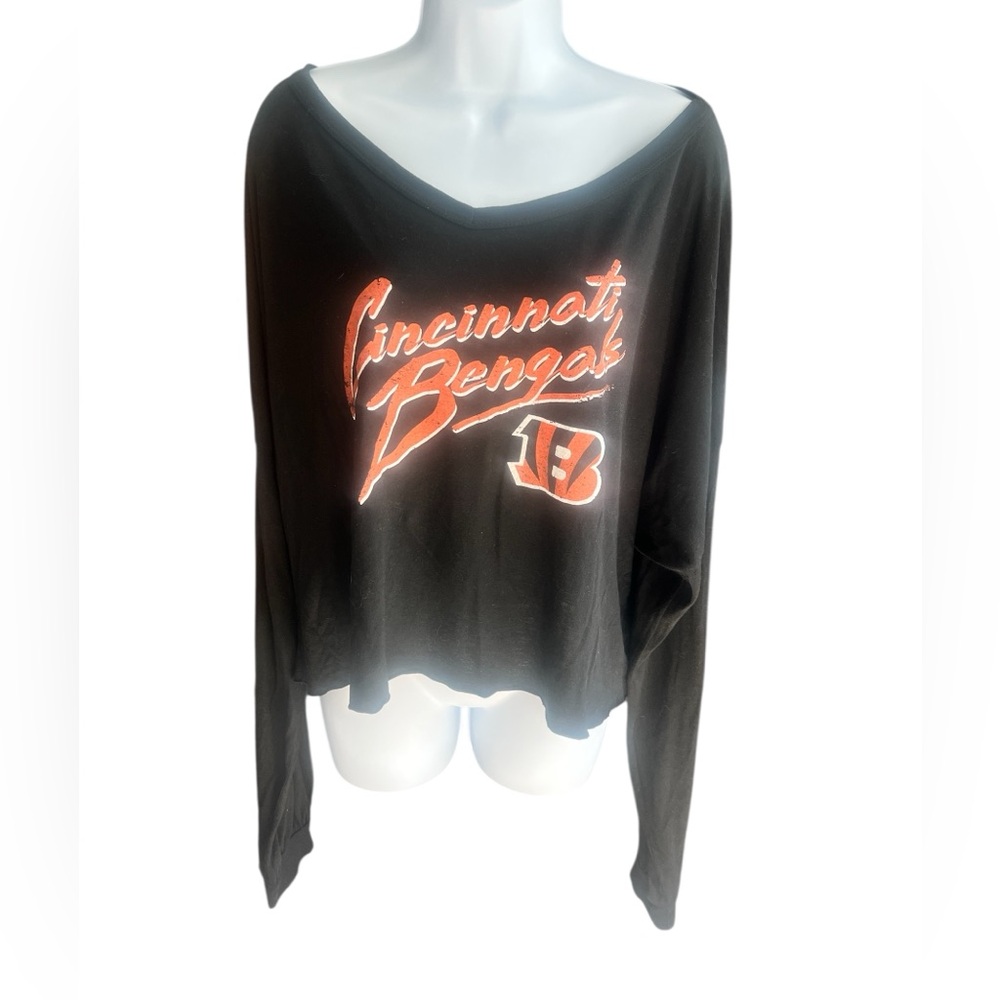 Majestic Threads Cincinnati Bengals Off Shoulder Cotton Long Sleeve crop Top